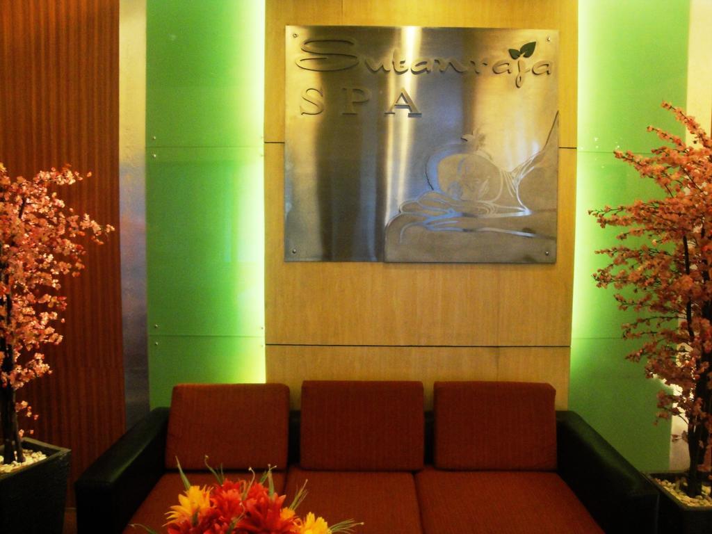 Sutanraja Hotel Manado Extérieur photo