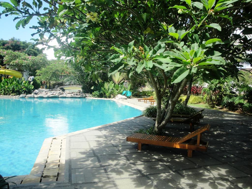 Sutanraja Hotel Manado Extérieur photo