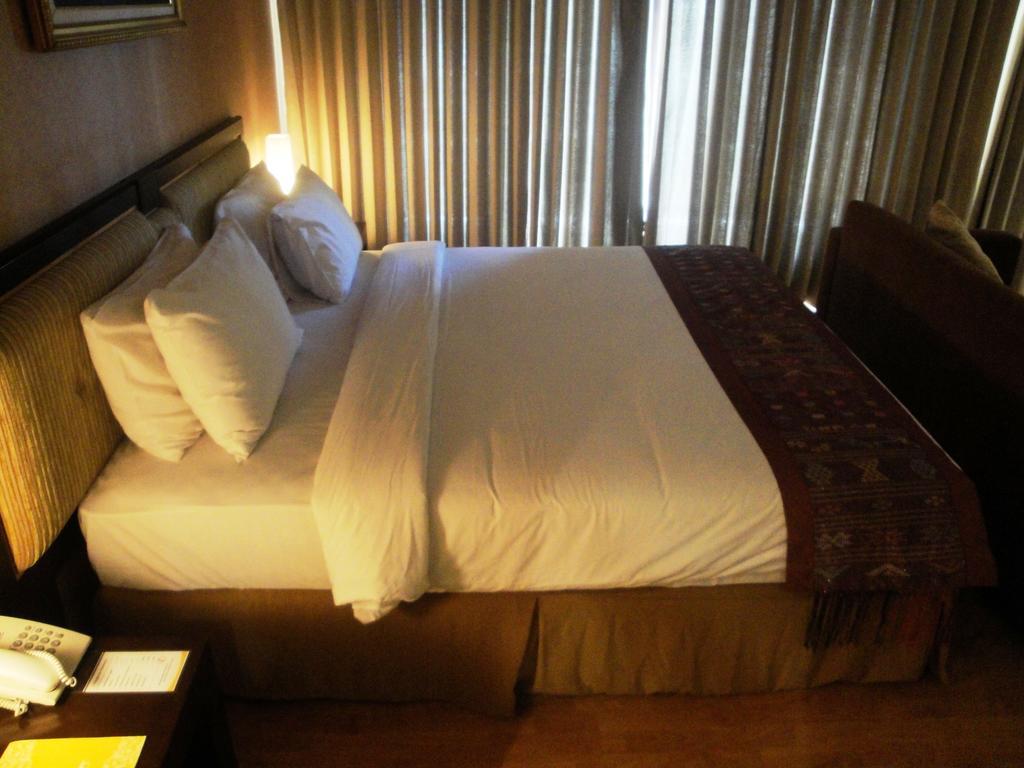 Sutanraja Hotel Manado Chambre photo