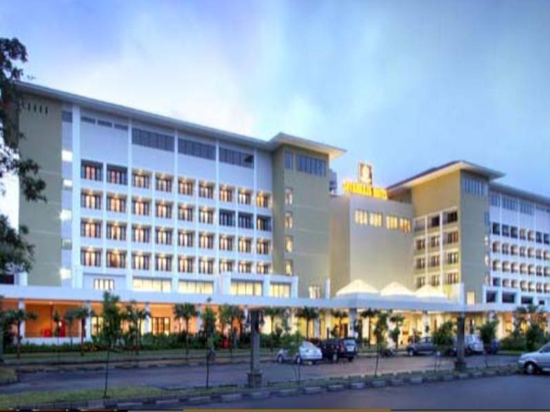 Sutanraja Hotel Manado Extérieur photo