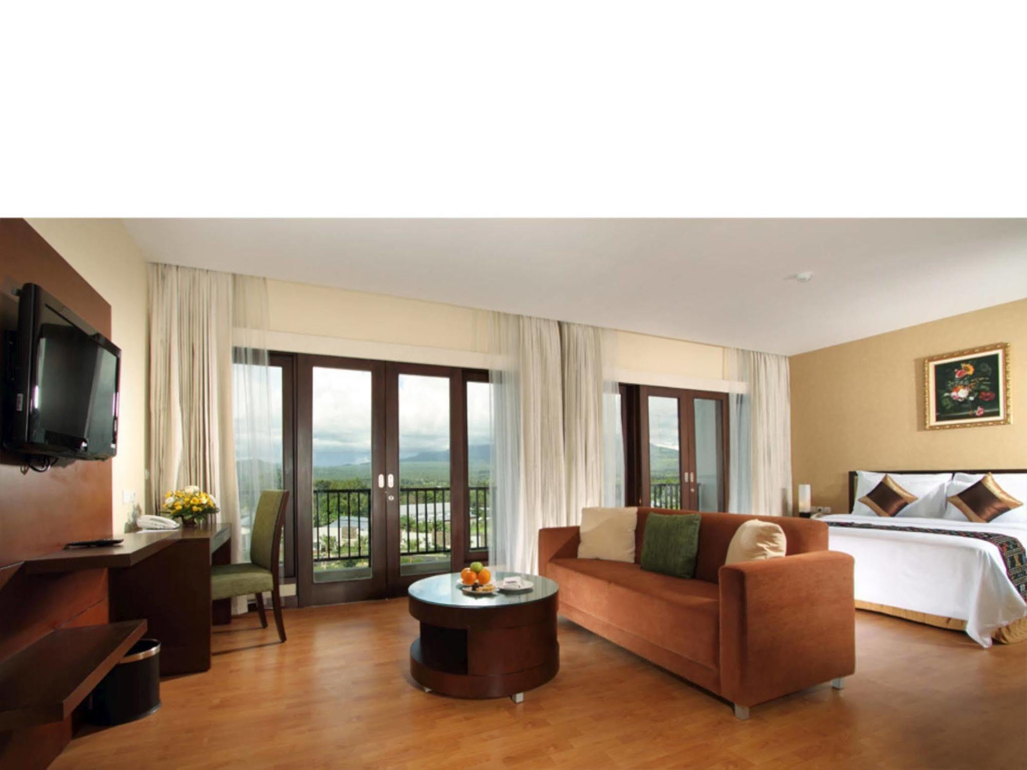 Sutanraja Hotel Manado Extérieur photo