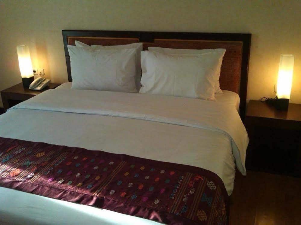 Sutanraja Hotel Manado Extérieur photo