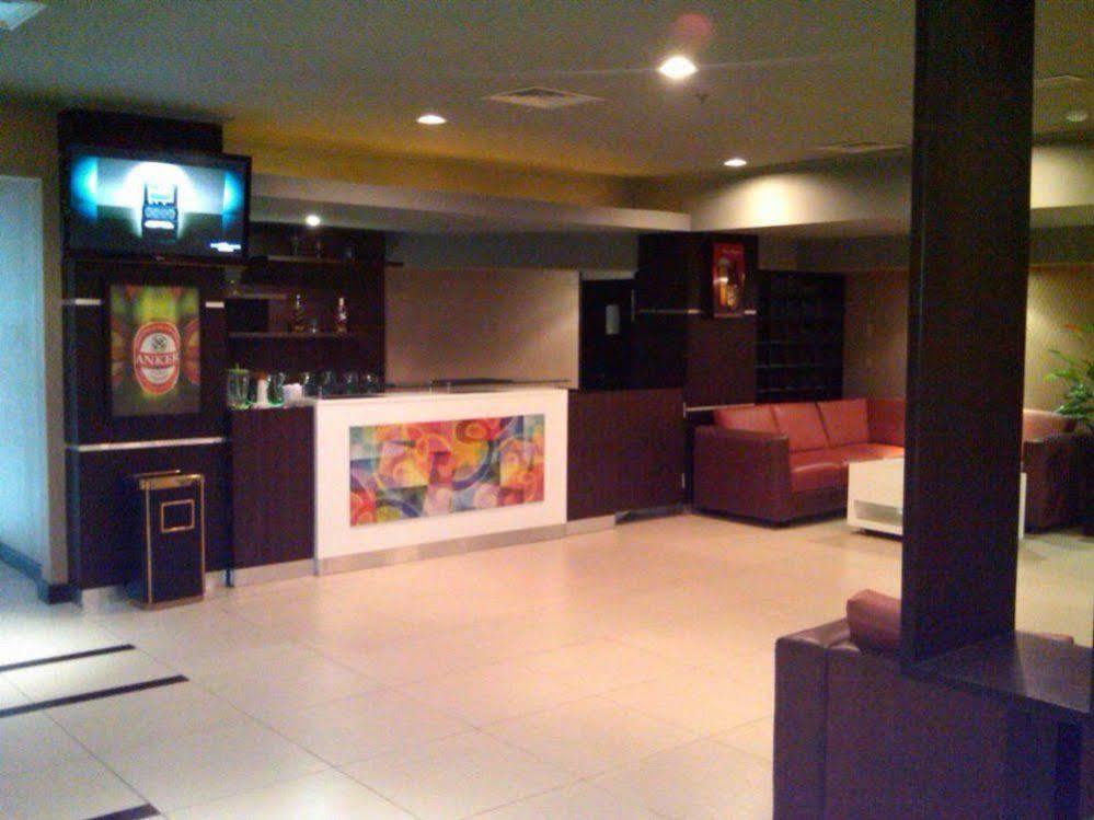 Sutanraja Hotel Manado Extérieur photo